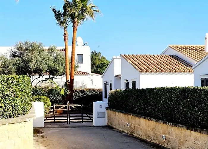 El Pinar * Cala'N Blanes (Menorca)